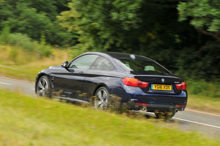  BMW 440i Coupe M Sport Package 2016 года  (UK) (фото 2 из 18)